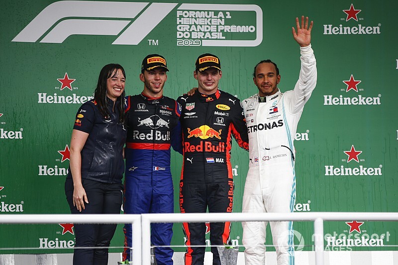 Lewis Hamilton perd sa troisième place au profit de Carlos Sainz
