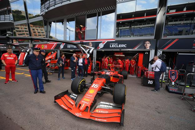 Grand Prix d'Abou Dabi : Lewis Hamilton partira en pole - Nouvelle mésentente entre Charles Leclerc et Sebastian Vettel
